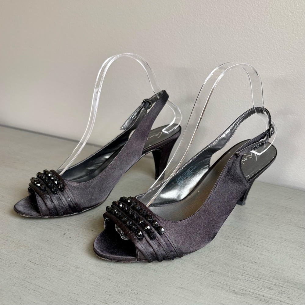 Gloria Vanderbilt Sling Back Satin Beaded Peep Toe Heels Shoes Women 7.5W Black - Picture 1 of 15
